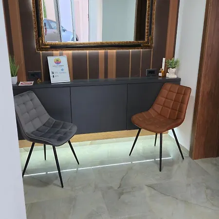 California Apartment *