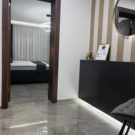 California Apartment *