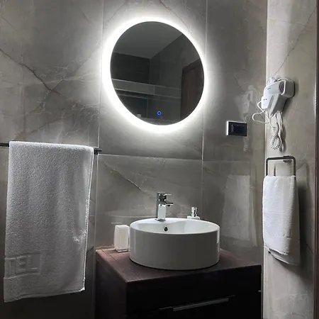 California Apartment *